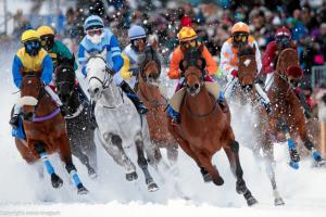 Wycieczka [PLATINUM] Szwajcaria - Zimowy Pociąg i White Turf w St. Moritz 2025